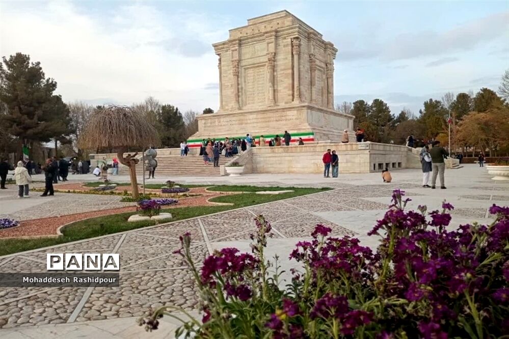 آرامگاه فردوسی در استان خراسان رضوی