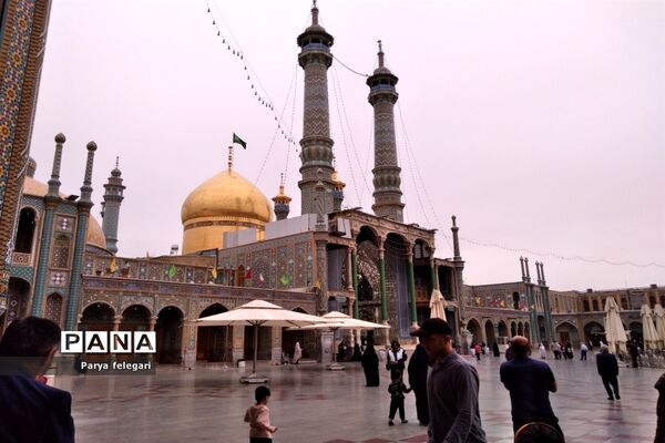 حال و هوای حرم مطهر حضرت معصومه (س)