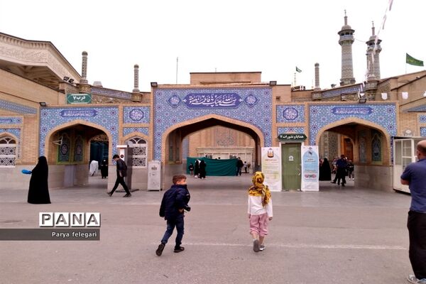 حال و هوای حرم مطهر حضرت معصومه (س)