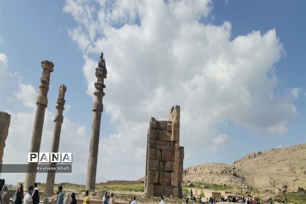 تخت جمشید
