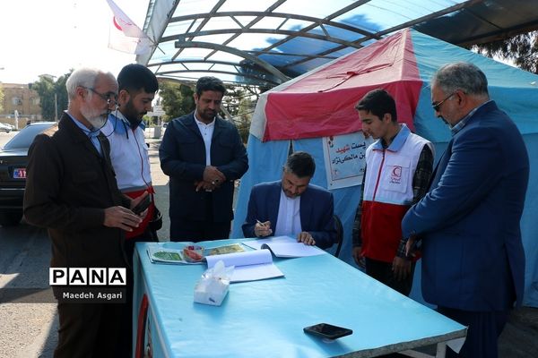 بازدید مدیرکل آموزش و پرورش قم از پایگاه هلال احمر