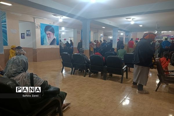 بازدید مدیرکل آموزش و پرورش و نماینده مردم شیراز در مجلس شورای اسلامی از ستاد اسکان مسافران نوروزی ناحیه چهار شیراز