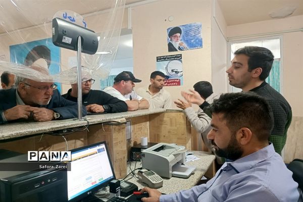 بازدید مدیرکل آموزش و پرورش و نماینده مردم شیراز در مجلس شورای اسلامی از ستاد اسکان مسافران نوروزی ناحیه چهار شیراز