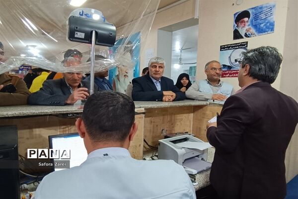 بازدید مدیرکل آموزش و پرورش و نماینده مردم شیراز در مجلس شورای اسلامی از ستاد اسکان مسافران نوروزی ناحیه چهار شیراز
