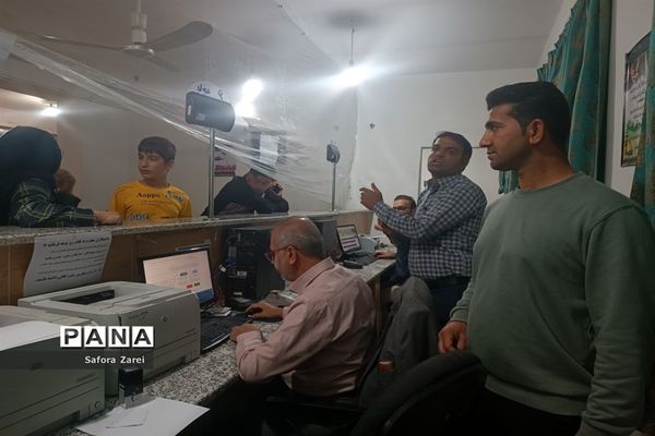 بازدید مدیرکل آموزش و پرورش و نماینده مردم شیراز در مجلس شورای اسلامی از ستاد اسکان مسافران نوروزی ناحیه چهار شیراز