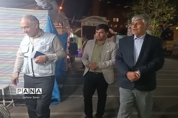بازدید مدیرکل آموزش و پرورش و نماینده مردم شیراز در مجلس شورای اسلامی از ستاد اسکان مسافران نوروزی ناحیه چهار شیراز
