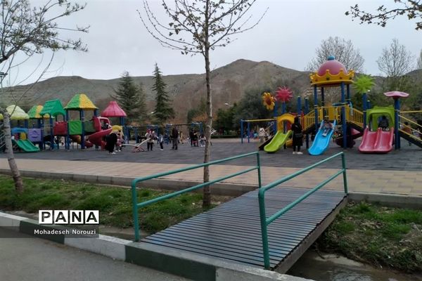 طبیعت بهاری بوستان شهید چمران شهرستان کرج