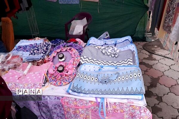 برگزاری غرفه صنایع‌دستی در شهرستان میانه