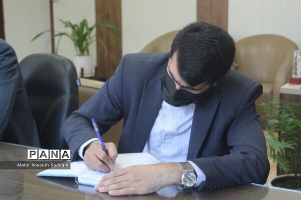 جلسه هماهنگی ارزیابی شاخص‌های سند تحول بنیادین آموزش و پرورش استان بوشهر