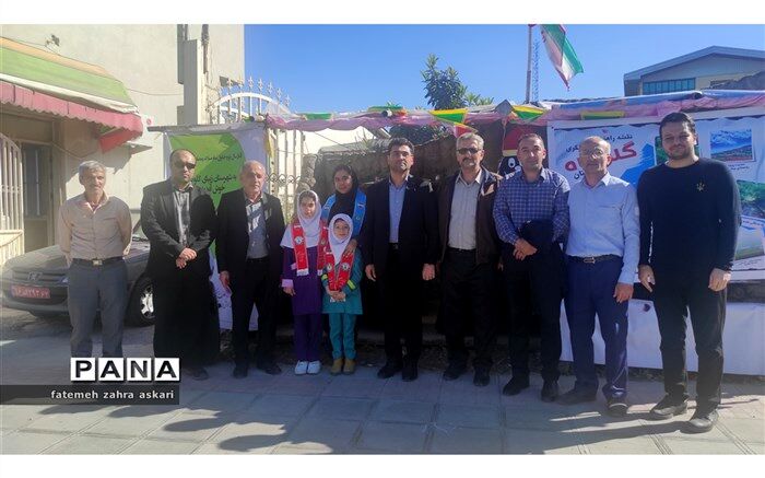 حضور نمایندگان‌ و ارزیابان استانی در غرفه جهادگران تکریم شهرستان گلوگاه