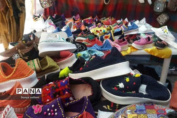 نمایشگاه نوروزی در مجموعه طاقبستان استان کرمانشاه