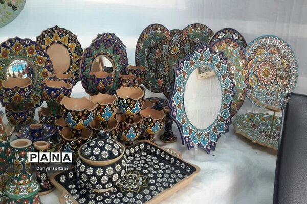 نمایشگاه نوروزی در مجموعه طاقبستان استان کرمانشاه