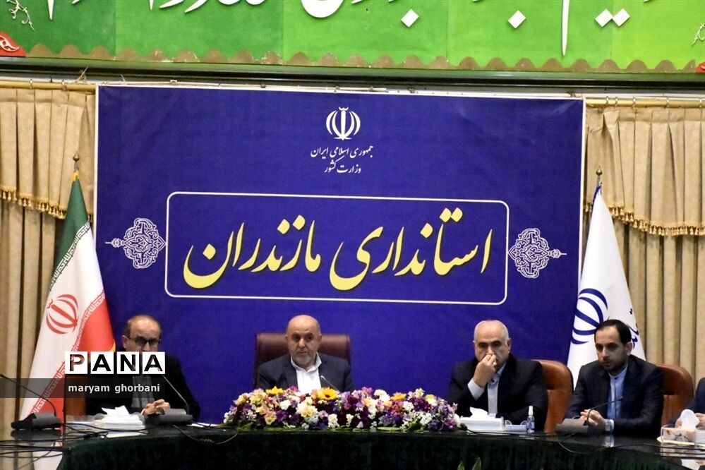 جلسه کارگروه اشتغال در استانداری مازندران