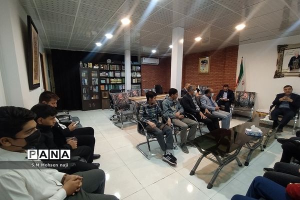 دیدارنوروزی اعضای کارگروه دانش‌آموزی قم با نماینده مجلس شورای اسلامی