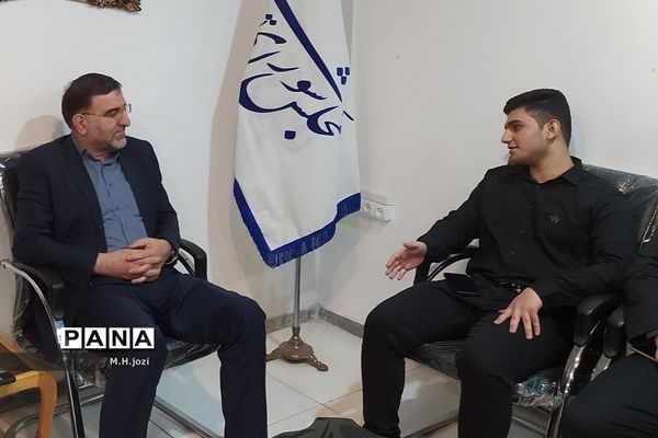 دیدارنوروزی اعضای کارگروه دانش‌آموزی قم با نماینده مجلس شورای اسلامی