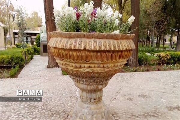 آرامگاه خیام نیشابوری در نیشابور