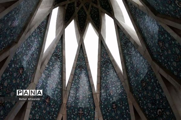 آرامگاه خیام نیشابوری در نیشابور