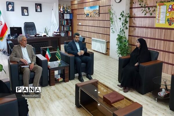 دیدار نوروزی مدیران شهرستان فیروزکوه با فرماندار