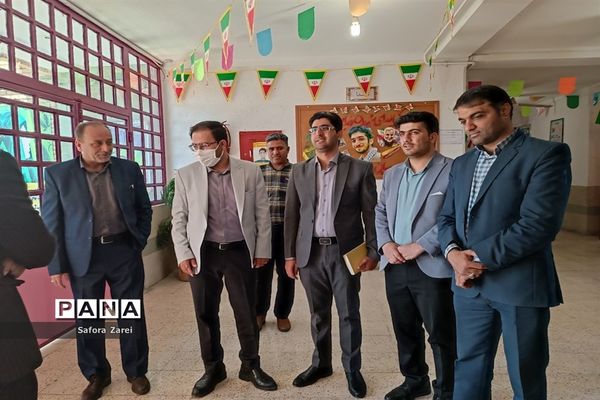 بازدید کارشناسان معاونت گردشگری استانداری فارس از ستاد اسکان مسافران نوروزی ناحیه چهار شیراز