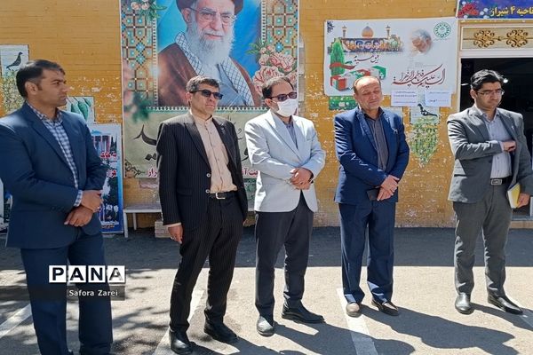 بازدید کارشناسان معاونت گردشگری استانداری فارس از ستاد اسکان مسافران نوروزی ناحیه چهار شیراز