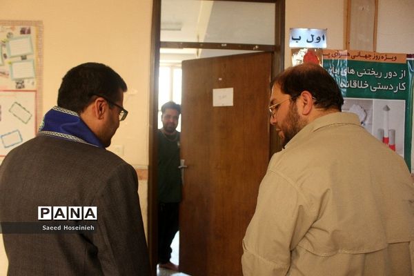 تکریم زائران نوروزی توسط مسئولان سازمان دانش‌آموزی