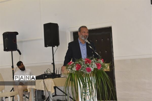 نشست مشترک استاندار یزد با جمعی از فرهیختگان شهرستان بهاباد