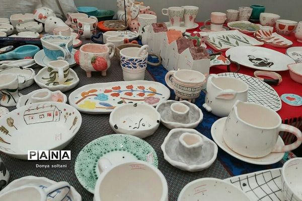 برگزاری غرفه‌ بهاری در شهر بیستون استان کرمانشاه