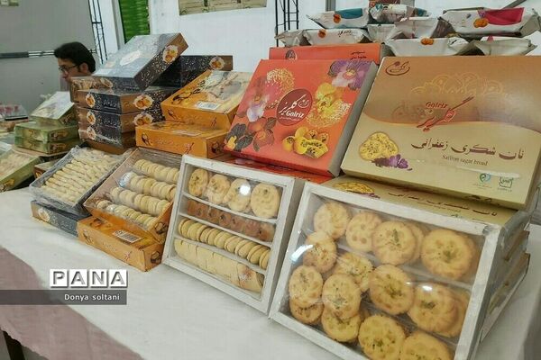 برگزاری غرفه‌ بهاری در شهر بیستون استان کرمانشاه