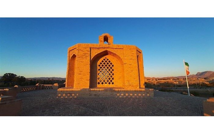 آرامگاه ابن حسام خوسفی