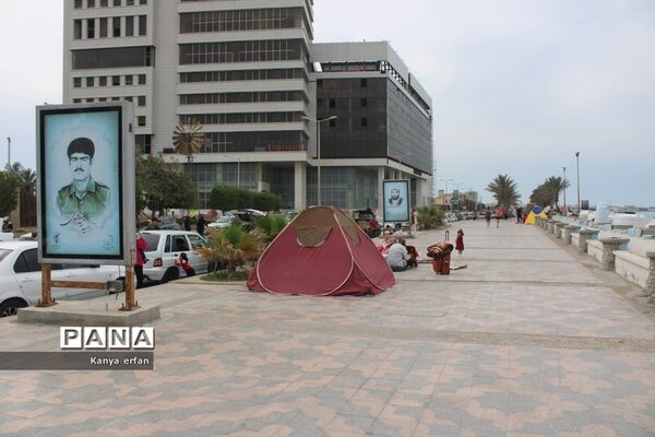 گردشگران نوروزی در ساحل بندر بوشهر
