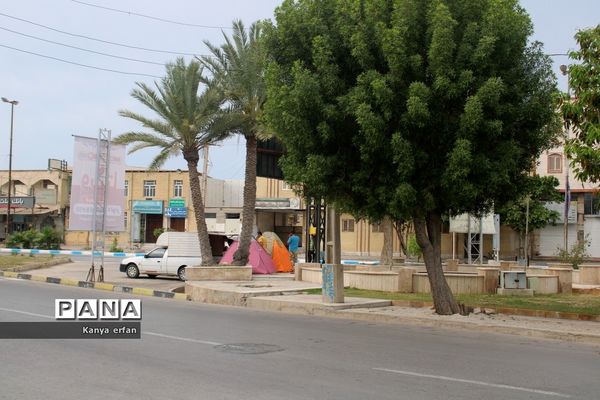 گردشگران نوروزی در ساحل بندر بوشهر