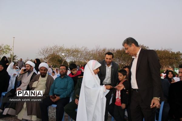 جشن دانش‌آموزان روزه اولی در بوشهر