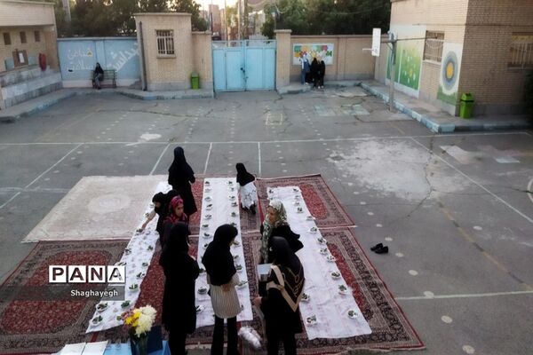 جشن ولادت امام حسن مجتبی «ع» و توزیع افطاری بین روزه‌داران در دبیرستان عدالت جوادآباد