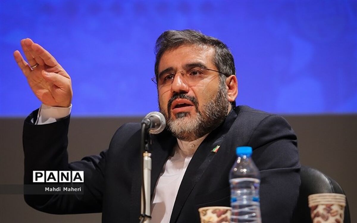 فرهنگ و تعالیم قرآنی در صدر وظایف دولت مردمی است