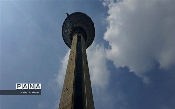 بازدید از برج میلاد بار دیگر رکورد زد