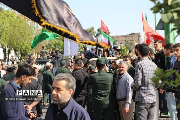 تشییع شهید مدافع حرم میلاد حیدری در شهرستان قرچک