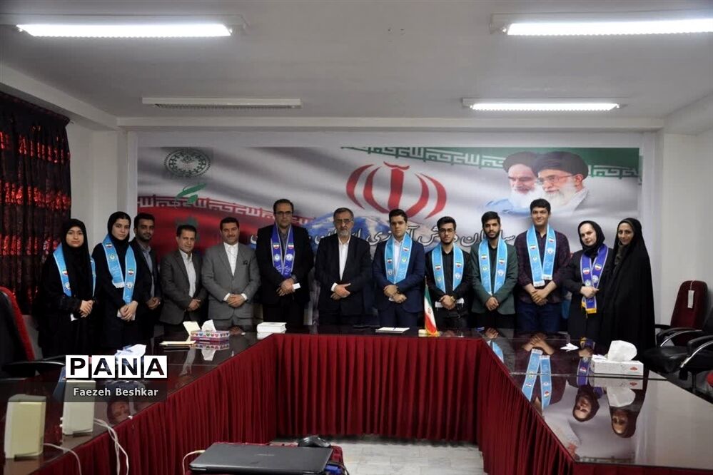 دیدار نماینده مجلس شورای اسلامی با اعضای سازمان دانش‌آموزی مازندران