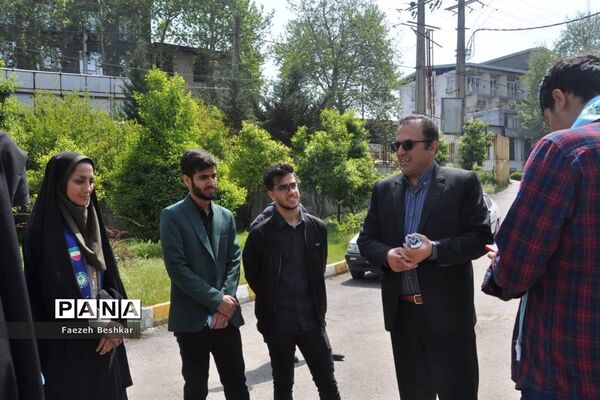 دیدار نماینده مجلس شورای اسلامی با اعضای سازمان دانش‌آموزی مازندران