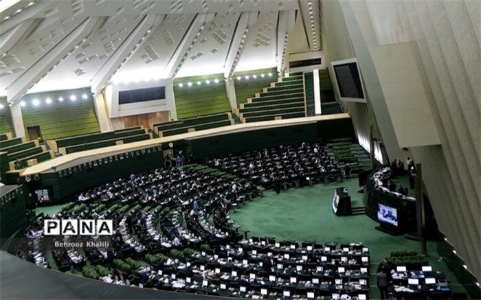 بررسی علل و عوامل تاخیر در پرداخت حقوق ‌فرهنگیان در دستور‌کار نمایندگان