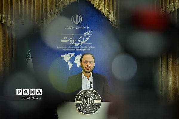 اولین نشست خبری سخنگوی دولت در سال ۱۴۰۲