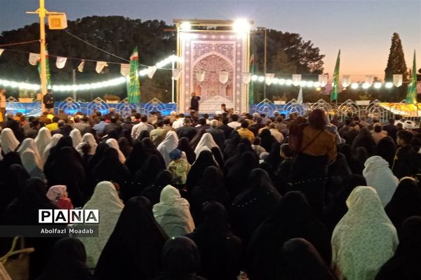 شب‌های رمضان در امامزاده سید مرتضی(ع) کاشمر