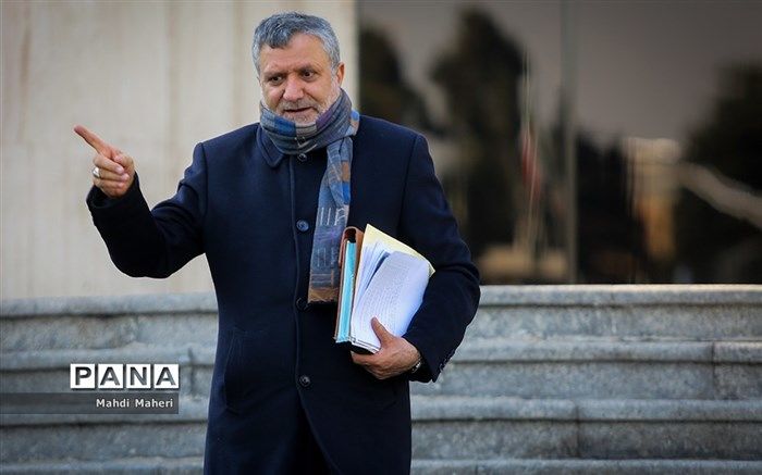 کارگران، موتور پیشران اقتصاد کشور در رشد تولید و مهار تورم هستند