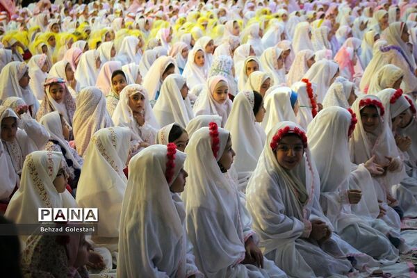 جشن روزه اولی‌ها در آذربایجان غربی