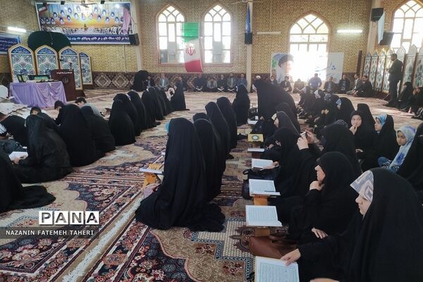 محفل انس با قرآن و تقدیر از حافظان و فعالان قرآنی در فشافویه