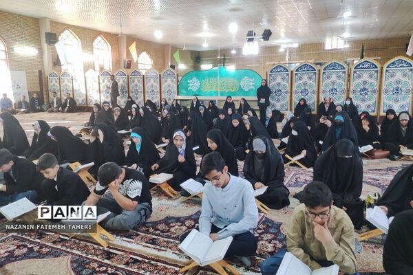محفل انس با قرآن و تقدیر از حافظان و فعالان قرآنی در فشافویه