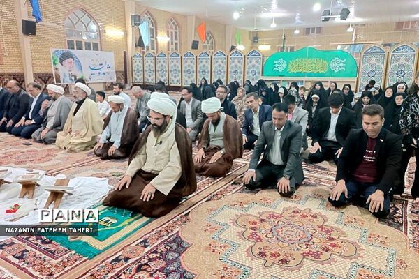 محفل انس با قرآن و تقدیر از حافظان و فعالان قرآنی در فشافویه