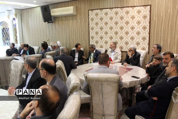 دورهمی فرهنگیان پیشکسوت استان قم در ماه مبارک رمضان