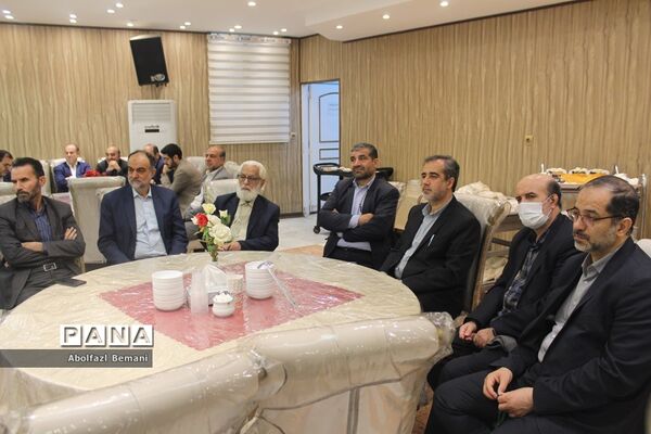 دورهمی فرهنگیان پیشکسوت استان قم در ماه مبارک رمضان