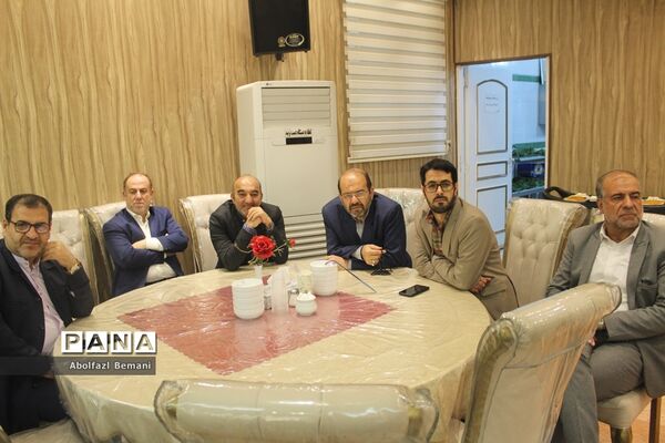 دورهمی فرهنگیان پیشکسوت استان قم در ماه مبارک رمضان