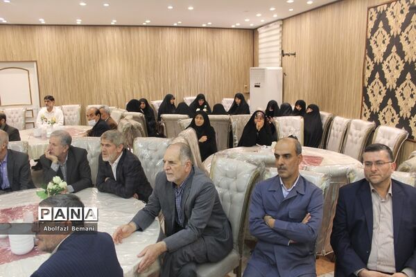 دورهمی فرهنگیان پیشکسوت استان قم در ماه مبارک رمضان